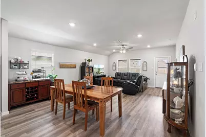 405 Perry Place, Rockdale, TX 76567 - Photo 6