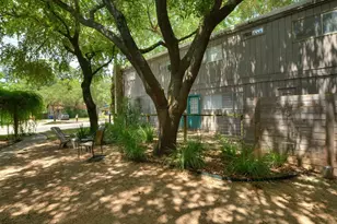 604 Franklin Blvd, Austin, TX 78751 - Photo 4