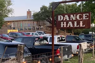 385 Country Ln, Dripping Springs, TX 78620 - Photo 4