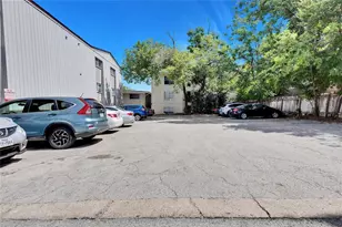 2207 Leon St, Austin, TX 78705 - Photo 12