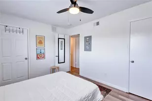 2207 Leon St, Austin, TX 78705 - Photo 8