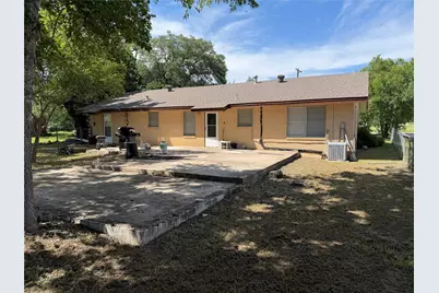 650 W Vaughan Street, Bertram, TX 78605 - Photo 2