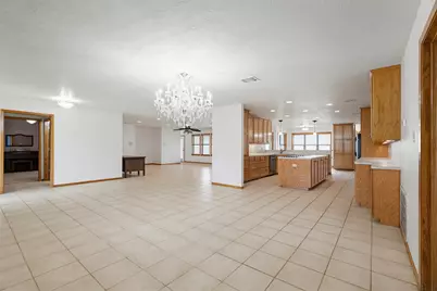 640 W F Avenue, Milano, TX 76556 - Photo 10