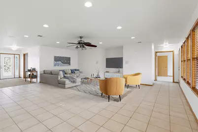 640 W F Avenue, Milano, TX 76556 - Photo 6