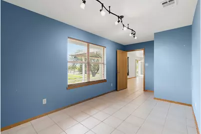 640 W F Avenue, Milano, TX 76556 - Photo 20