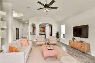 101 Double Mountain Rd, Liberty Hill, TX 78642 - Photo 8