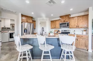 1172 Limestone Dr, Lampasas, TX 76550 - Photo 6