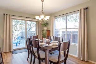 9610 Dalewood Dr, Austin, TX 78729 - Photo 12