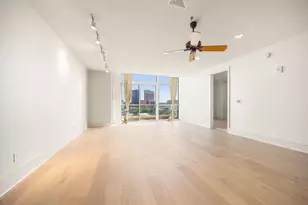 555 E 5th St, Austin, TX 78701 - Photo 8