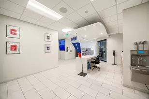 555 E 5th St, Austin, TX 78701 - Photo 30