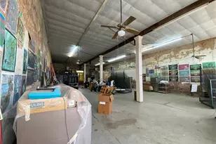 202 N Commerce St, Coupland, TX 78615 - Photo 8