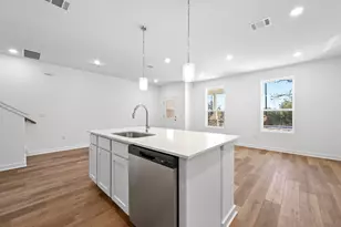 497 Orleanian Dr, Buda, TX 78610 - Photo 10