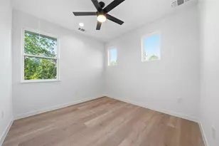 2212 Yellow Jacket Ln, Austin, TX 78741 - Photo 18