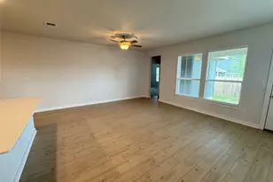 116 Corn Ln, Hutto, TX 78634 - Photo 10