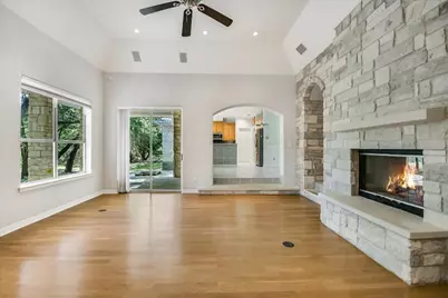 112 Twin Saddles Lane, Dripping Springs, TX 78620 - Photo 6