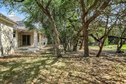 112 Twin Saddles Lane, Dripping Springs, TX 78620 - Photo 26