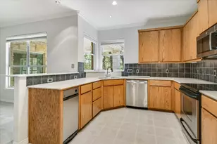 112 Twin Saddles Ln, Dripping Springs, TX 78620 - Photo 10