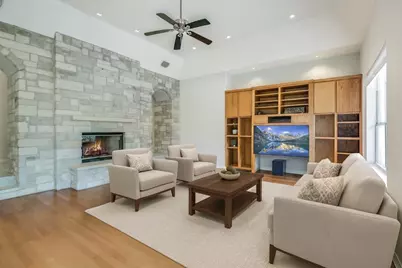 112 Twin Saddles Lane, Dripping Springs, TX 78620 - Photo 4