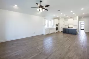 300 Gary Wayne Dr, Liberty Hill, TX 78642 - Photo 6