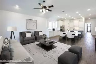 300 Gary Wayne Dr, Liberty Hill, TX 78642 - Photo 2