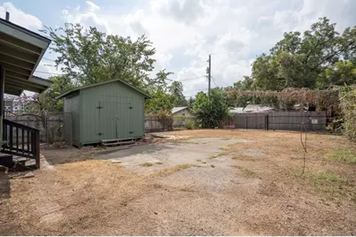 2703 E Cesar Chavez Street, Austin, TX 78702 - Photo 8