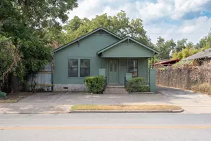 2703 E Cesar Chavez St, Austin, TX 78702 - Photo 1