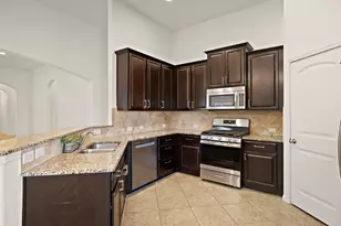 2008 Gabrielles Way, Manchaca, TX 78652 - Photo 10