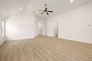 2008 Gabrielles Way, Manchaca, TX 78652 - Photo 8