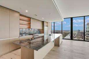 610 Davis St, Austin, TX 78701 - Photo 1