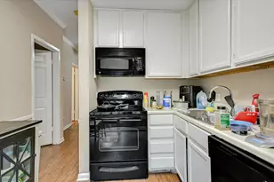 715 W 22nd 1/2 St, Austin, TX 78705 - Photo 10