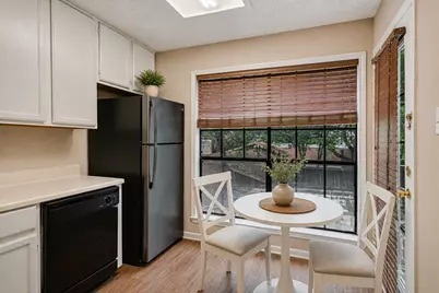 715 W 22nd 1/2 Street #204, Austin, TX 78705 - Photo 6