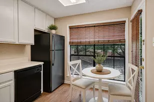 715 W 22nd 1/2 St, Austin, TX 78705 - Photo 6