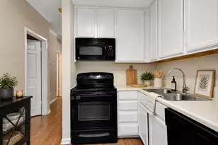 715 W 22nd 1/2 St, Austin, TX 78705 - Photo 8