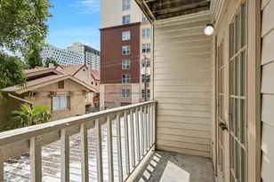 715 W 22nd 1/2 St, Austin, TX 78705 - Photo 4