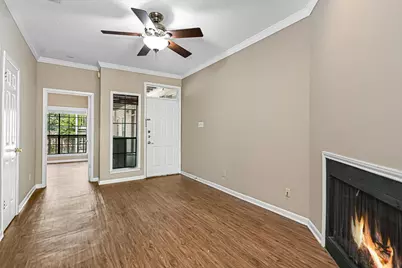 715 W 22nd 1/2 Street #204, Austin, TX 78705 - Photo 2