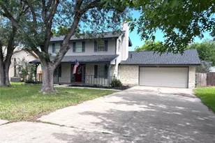 1706 Gatlinburg Dr, Pflugerville, TX 78660 - Photo 2