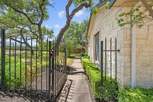 5002 Weletka Dr, Austin, TX 78734 - Photo 2