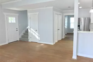 2924 E 13th St, Austin, TX 78702 - Photo 2