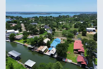 521 E Briarway Drive, Meadowlakes, TX 78654 - Photo 24