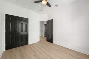 5408 Downs Dr, Austin, TX 78721 - Photo 16