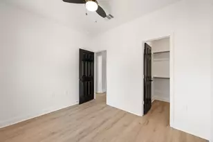 5408 Downs Dr, Austin, TX 78721 - Photo 10
