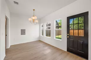 5408 Downs Dr, Austin, TX 78721 - Photo 6