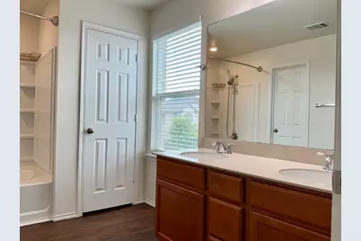 2950 E Old Settlers Boulevard #72, Round Rock, TX 78665 - Photo 14