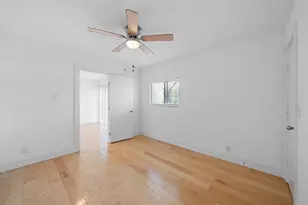 1313 E 52nd St, Austin, TX 78723 - Photo 4