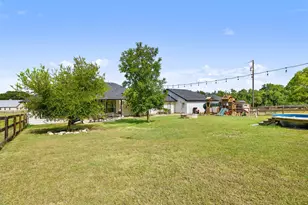 213 Beauchamp Rd, Dripping Springs, TX 78620 - Photo 30