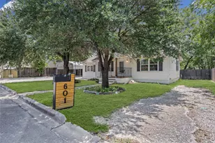601 Zunker St, San Marcos, TX 78666 - Photo 2