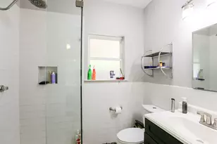 308 E 32nd St, Austin, TX 78705 - Photo 12