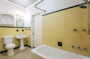 308 E 32nd St, Austin, TX 78705 - Photo 18