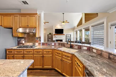 708 Sunfish Street, Lakeway, TX 78734 - Photo 10