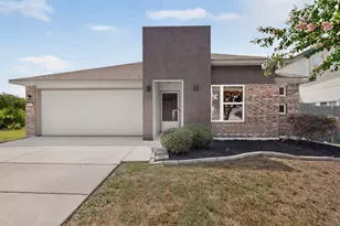 10029 Dalliance Ln, Manor, TX 78653 - Photo 6